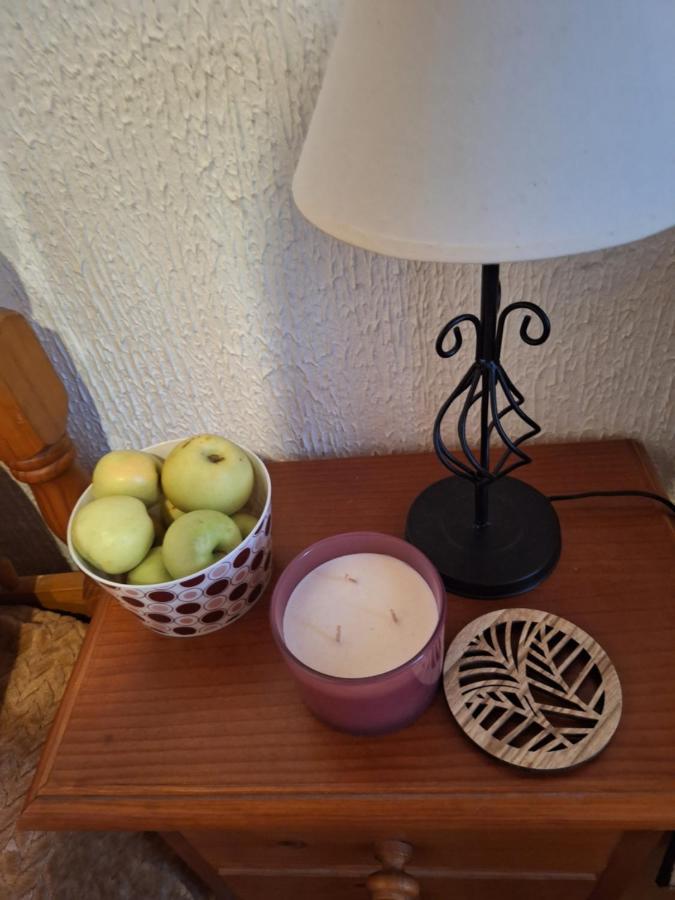 Hostal El Patio Restaurante San Bartolome de Pinares Bagian luar foto
